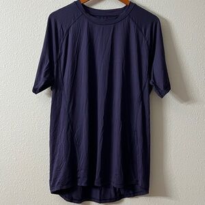 🍋LIKE NEW a Lululemon Dark Purple Crew Tee